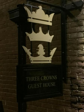  Three Crowns Guest House  Солсбери